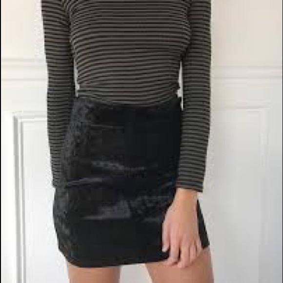 NWT Velvet Skirt Black - Picture 2 of 3